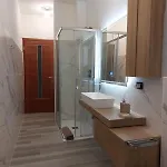 4 Piano *